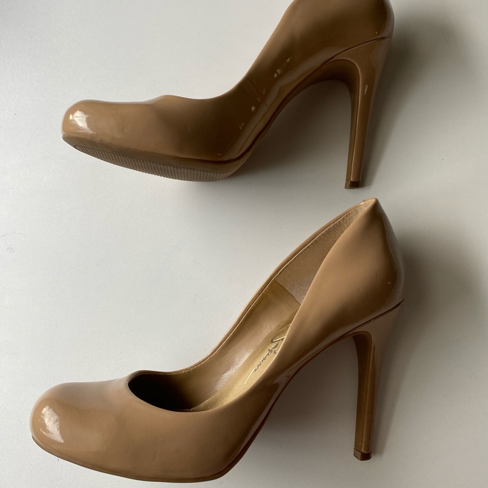 Jessica Simpson Beige Heels Shoes